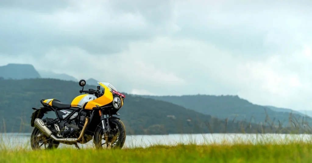 Triumph Thruxton 400